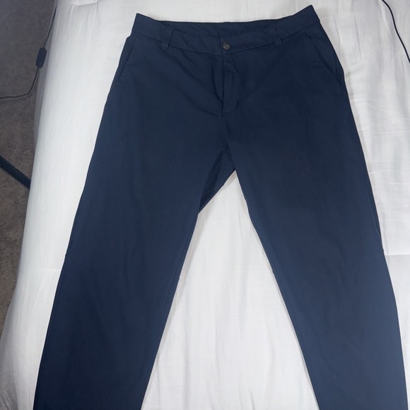 Lululemon ABC Pants Mens 32x30 Navy Blue 5 Pocket Warpstreme Performance Tech - Picture 1 of 13